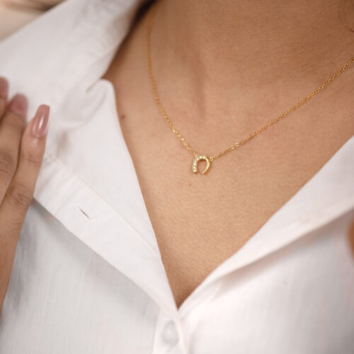 Alternative view of Lauren horseshoe necklace (Gold)