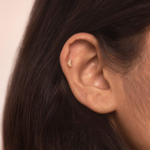 Crescent titanium stud (1 pc)